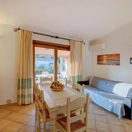 Trilo 6 Apartment